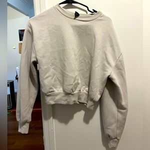 Cropped crewneck